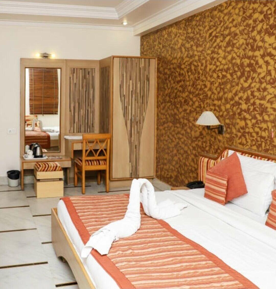 Hotel Singh International Delhi  Exterior photo