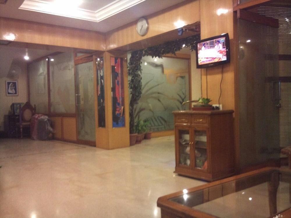 Hotel Singh International Delhi  Exterior photo