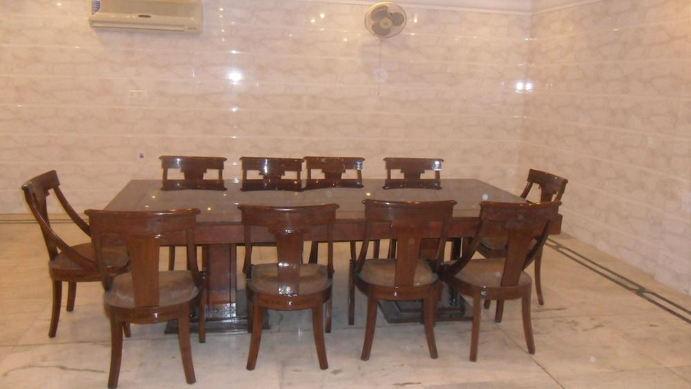 Hotel Singh International Delhi  Exterior photo