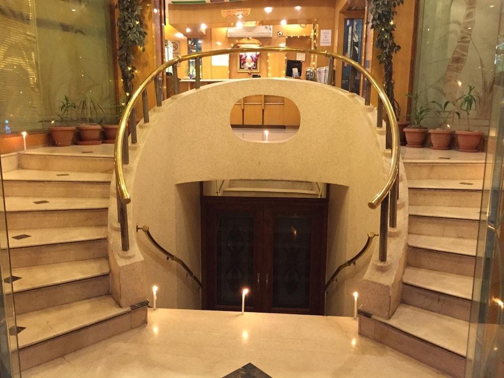 Hotel Singh International Delhi  Exterior photo