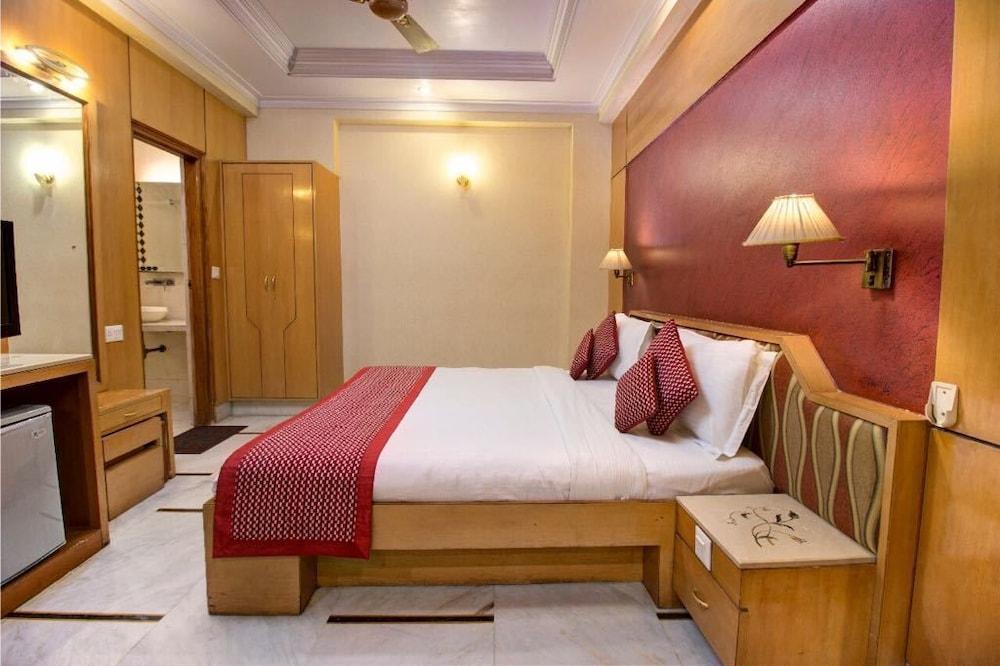 Hotel Singh International Delhi  Exterior photo