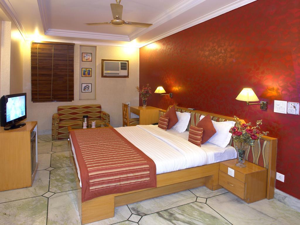 Hotel Singh International Delhi  Exterior photo