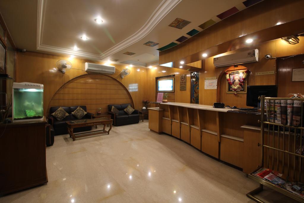 Hotel Singh International Delhi  Exterior photo