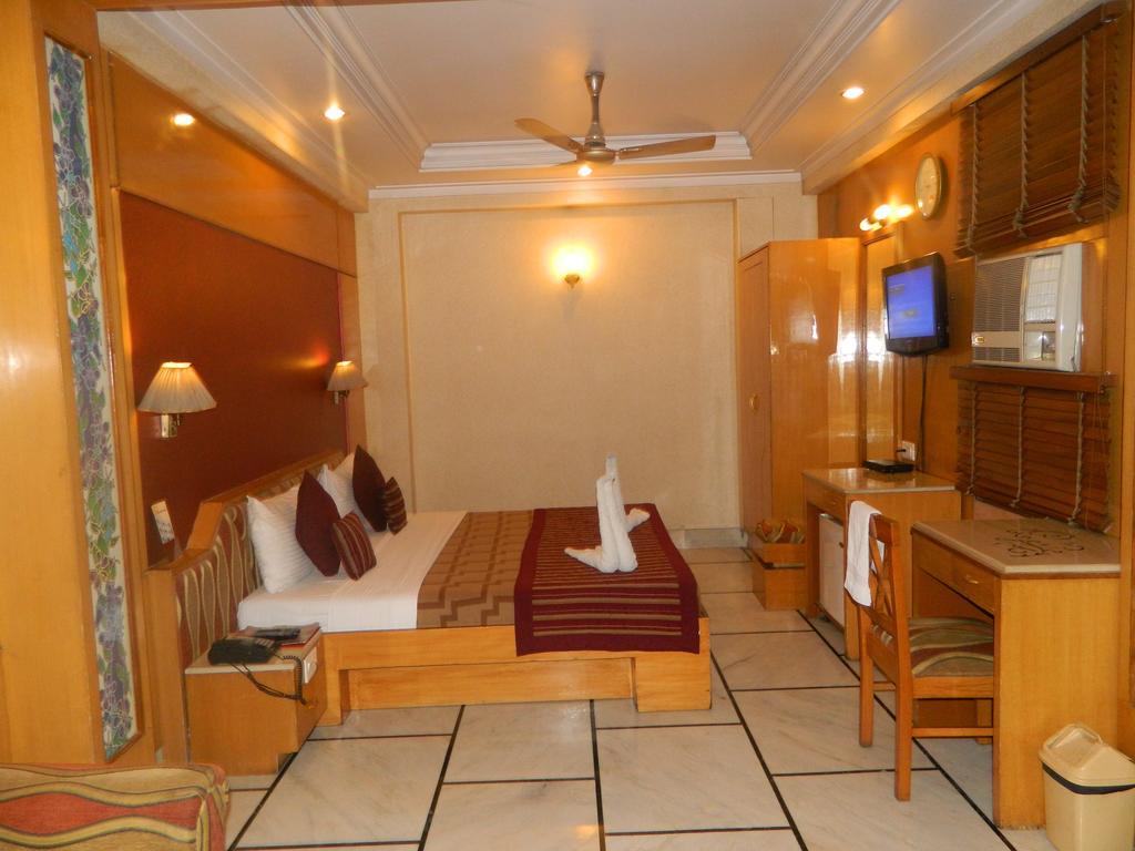 Hotel Singh International Delhi  Exterior photo